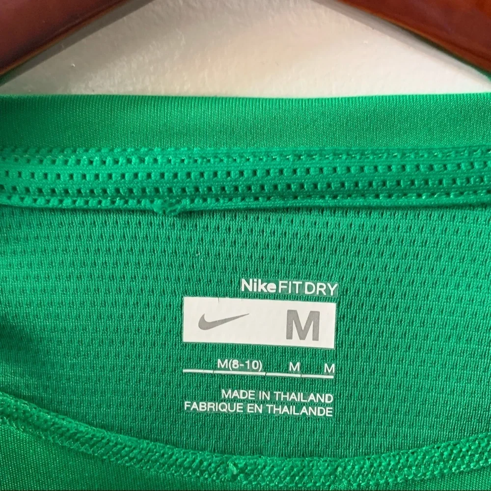 Nike Dri fit Long sleeves shirt Green Size Medium